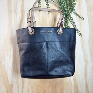 Michael Kors Bedford Medium Pebbled Leather Tote Black